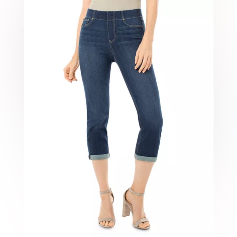 Liverpool Los Angeles
Pull on Chloe Slim Capri Jeans in Mayfield